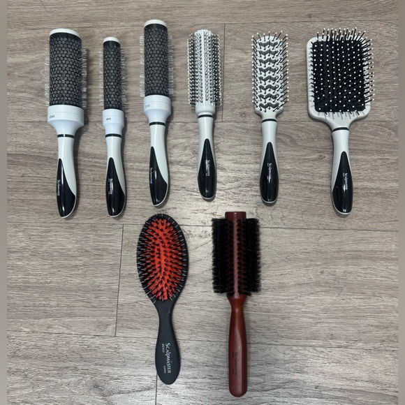 Scalp Master Hair Brush Set with Clips and case - Picture 1 of 4